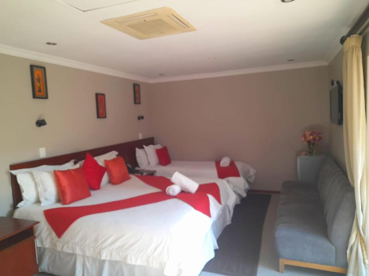 47 On Preston Guesthouse Johannesburg Esterno foto