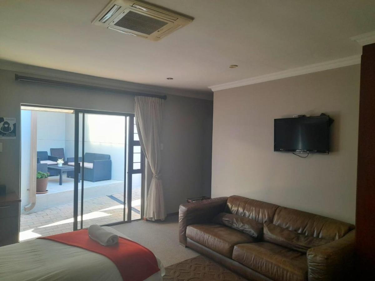 47 On Preston Guesthouse Johannesburg Esterno foto