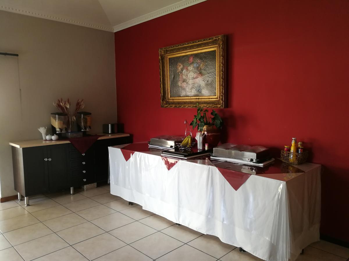 47 On Preston Guesthouse Johannesburg Esterno foto