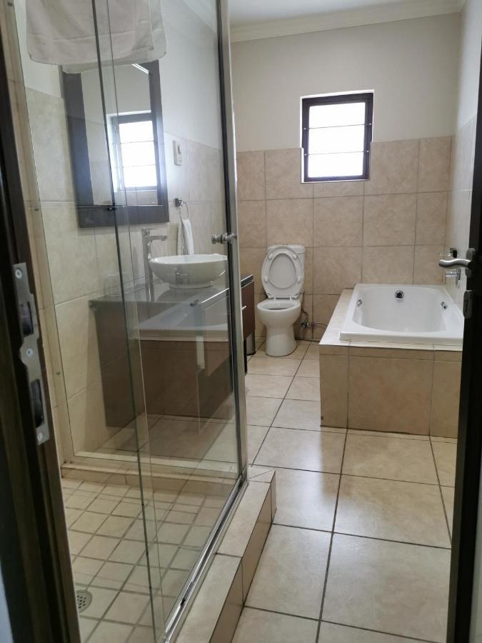47 On Preston Guesthouse Johannesburg Esterno foto